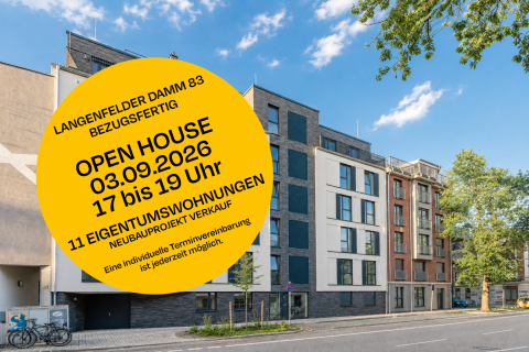 Modernes Wohnhaus mit großem gelben Open-House-Hinweis vorne links